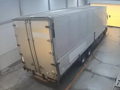 Hino TRUCK