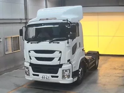 Isuzu TRUCK
