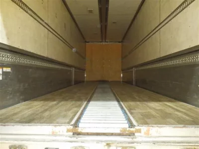 Isuzu TRUCK