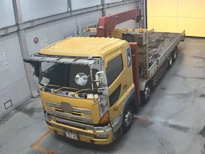 Hino TRUCK