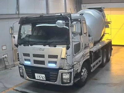 Isuzu TRUCK