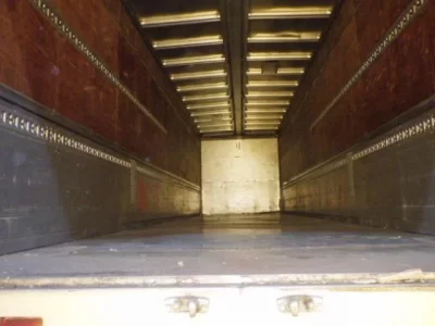Isuzu TRUCK