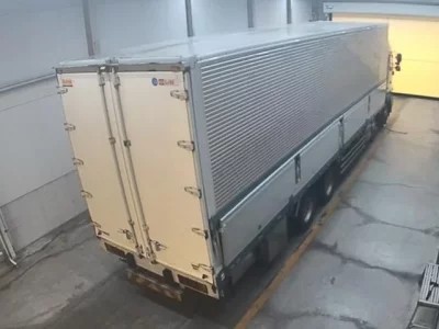 Hino TRUCK