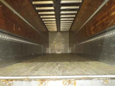 Isuzu TRUCK