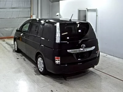 Toyota ISIS