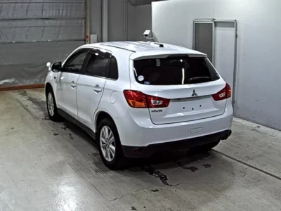 Mitsubishi RVR