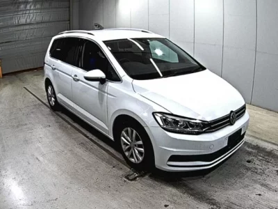 Volkswagen GOLF TOURAN