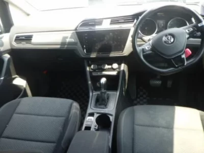 Volkswagen GOLF TOURAN