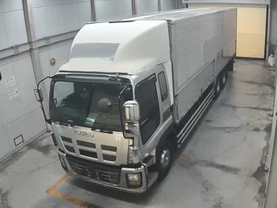 Isuzu TRUCK
