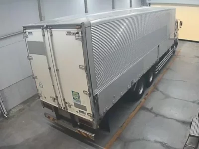Isuzu TRUCK