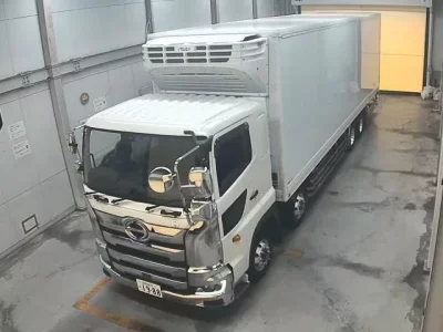 Hino TRUCK