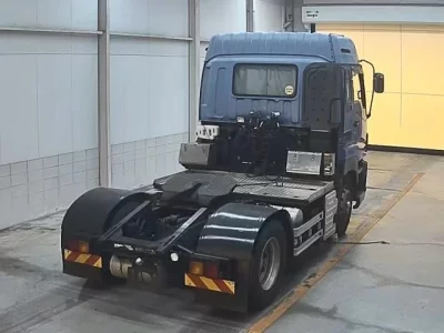 Isuzu TRUCK