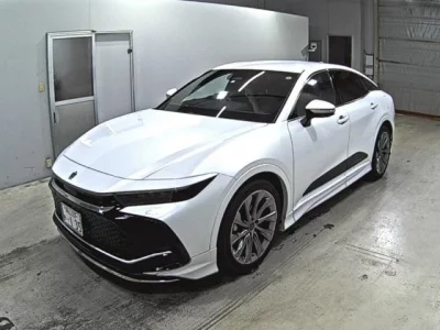 Toyota CROWN CROSSOVER