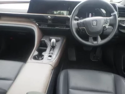 Toyota CROWN CROSSOVER