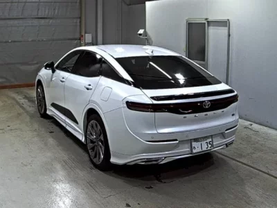 Toyota CROWN CROSSOVER