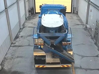 Isuzu TRUCK
