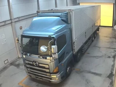 Hino TRUCK