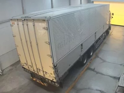Hino TRUCK