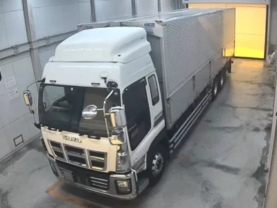 Isuzu TRUCK