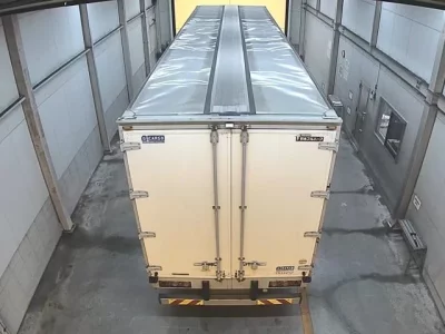 Isuzu TRUCK