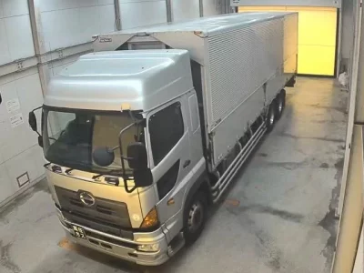Hino TRUCK