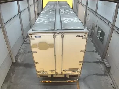 Isuzu TRUCK