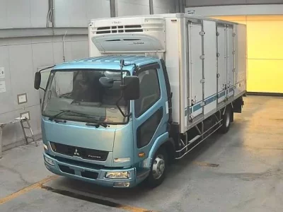 Mitsubishi FUSO FIGHTER