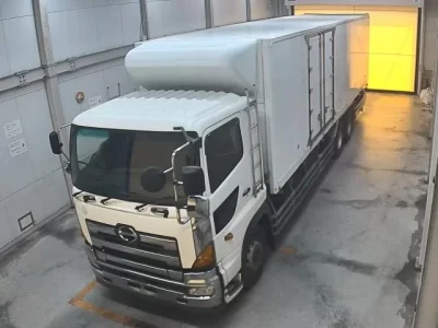 Hino TRUCK