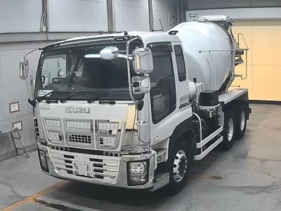 Isuzu TRUCK