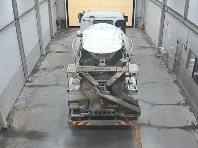 Isuzu TRUCK