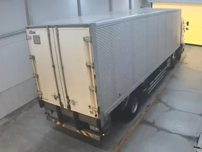 Hino TRUCK