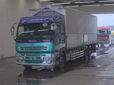 Isuzu GIGA