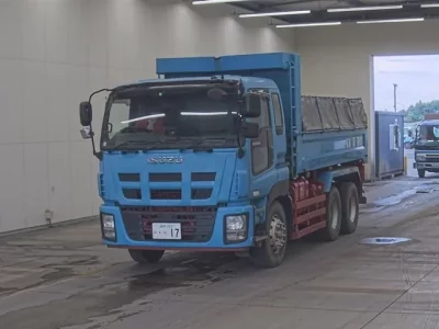 Isuzu GIGA