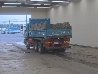 Isuzu GIGA