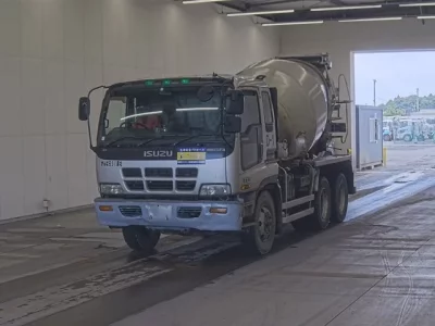 Isuzu GIGA