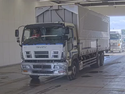 Isuzu GIGA
