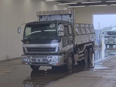 Isuzu GIGA