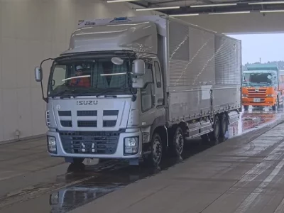 Isuzu GIGA