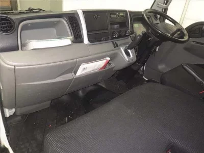 Nissan KA Z