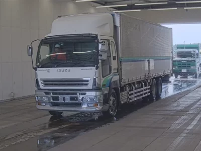 Isuzu GIGA
