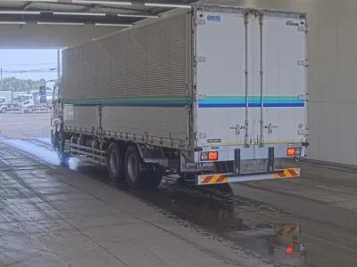 Isuzu GIGA