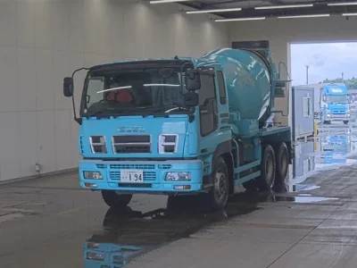 Isuzu GIGA