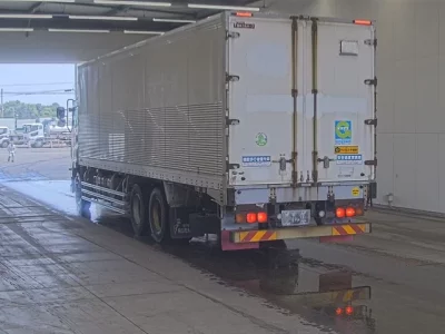 Isuzu GIGA