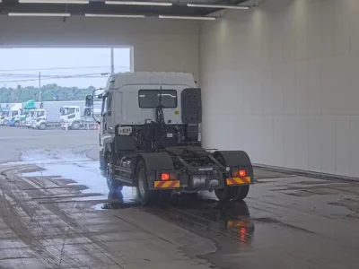 Isuzu GIGA