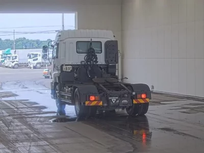 Isuzu GIGA