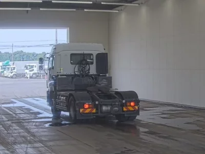 Isuzu GIGA
