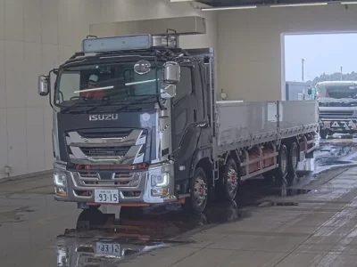 Isuzu GIGA