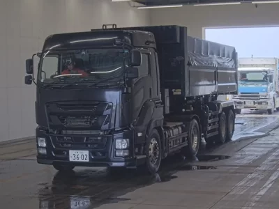 Isuzu GIGA