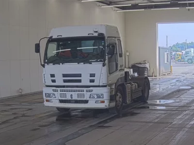 Isuzu GIGA