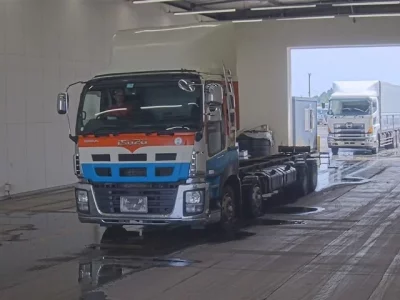 Isuzu GIGA